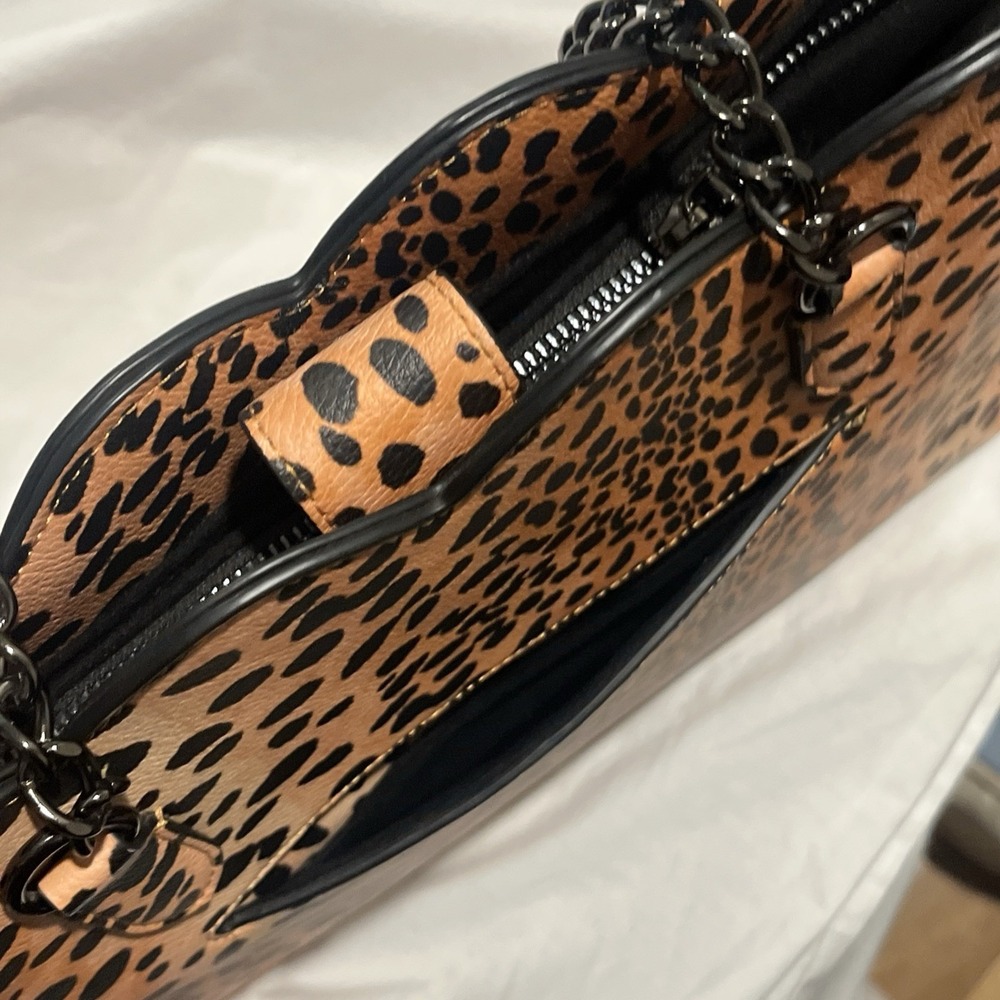 Betsey Johnson Leopard Print Scalloped XOTOTE Tote Bag 15x11 EUC - Picture 7 of 12